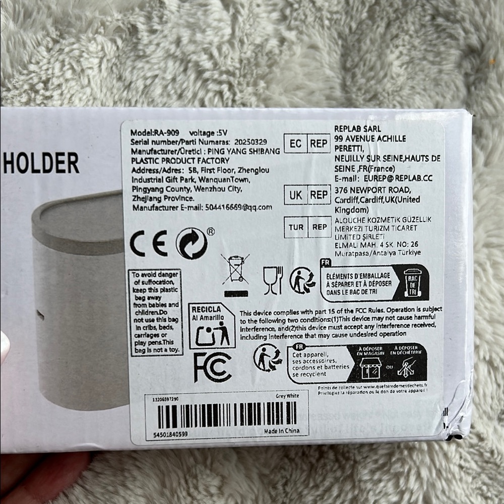 Intelligent Toothbrush Holder - Picture 3 of 6